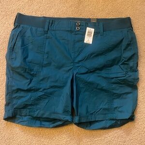 Torrid Bermuda Stretch Poplin Utility Short Gulf Coast - NWT